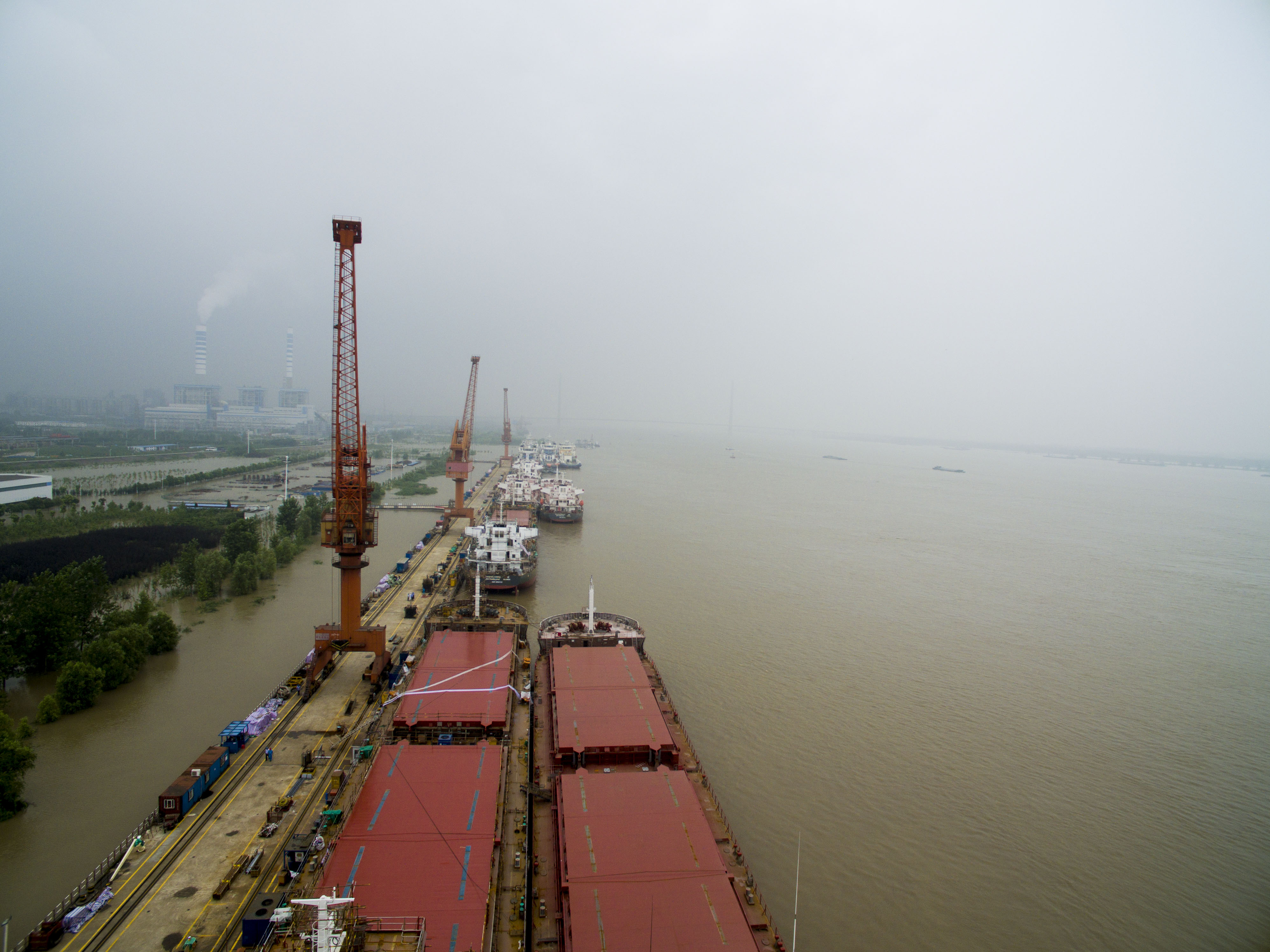 第42頁(yè)_公司動(dòng)態(tài)_新聞中心_蕪湖造船廠有限公司